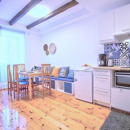 Artiesta - 5 Apartments 소피아 외부 사진