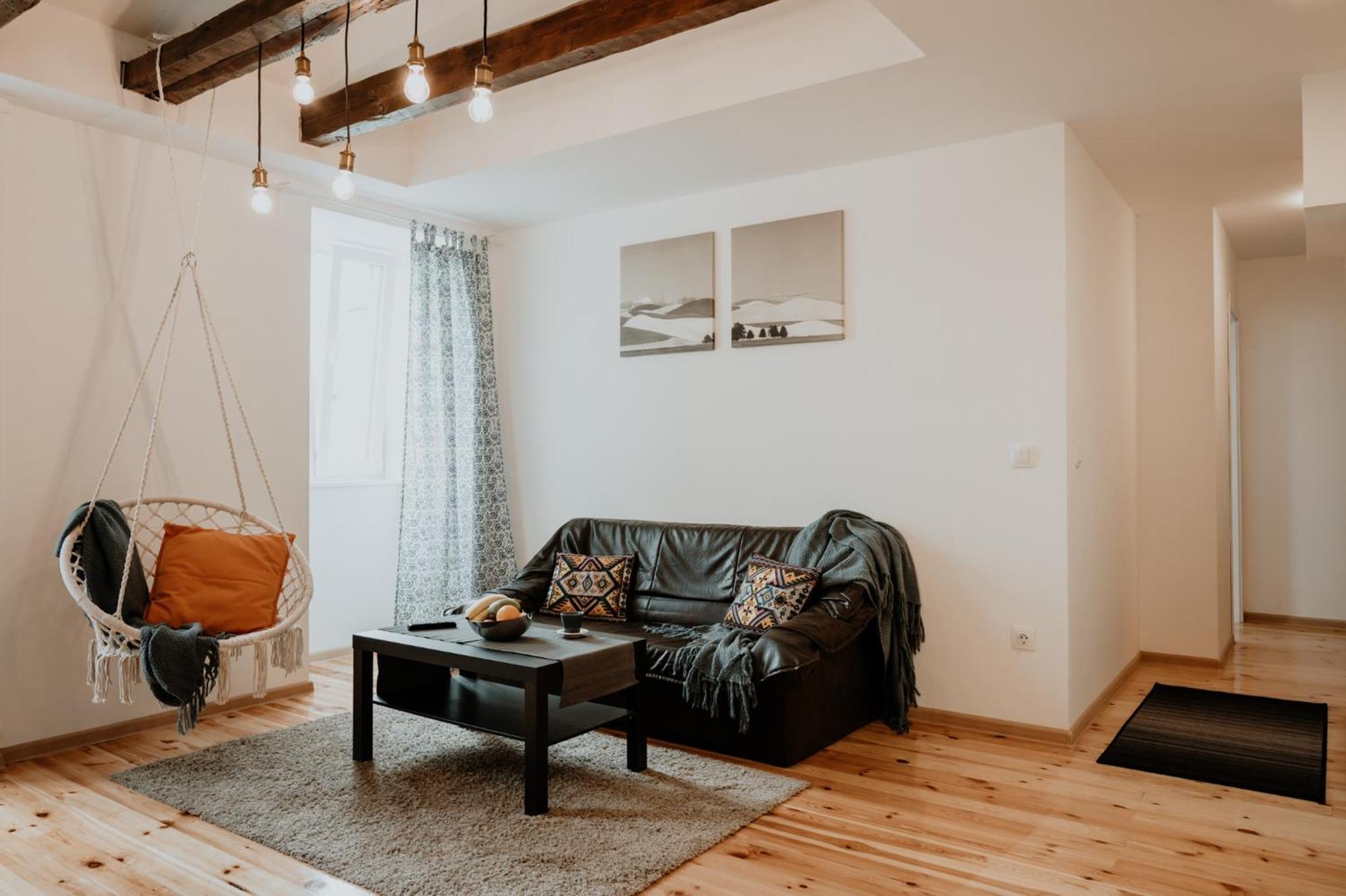 Artiesta - 5 Apartments 소피아 외부 사진