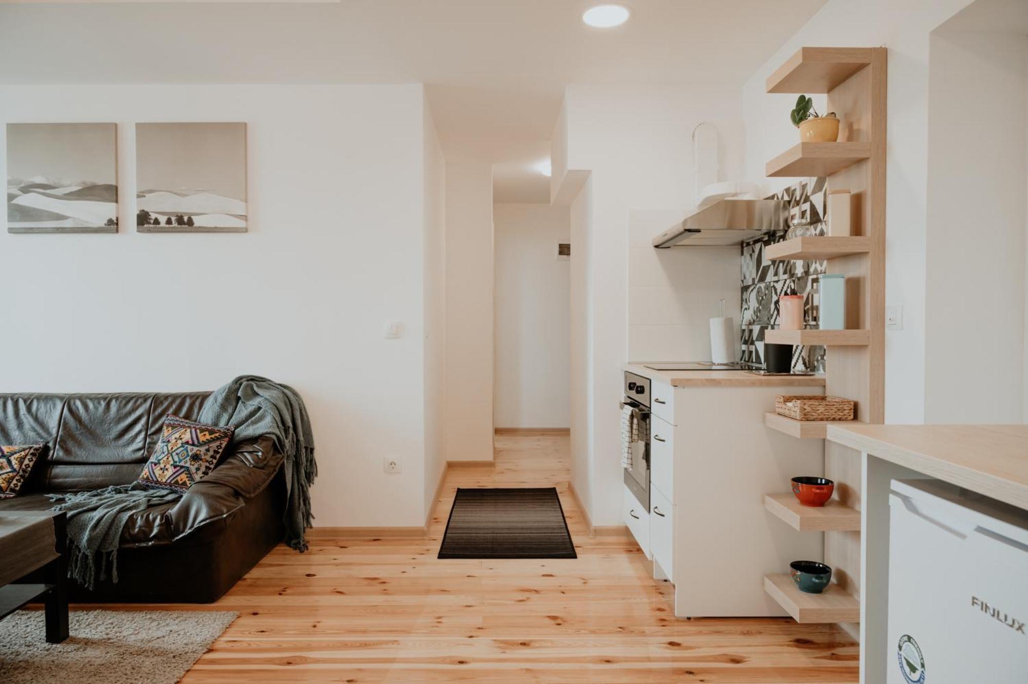 Artiesta - 5 Apartments 소피아 외부 사진