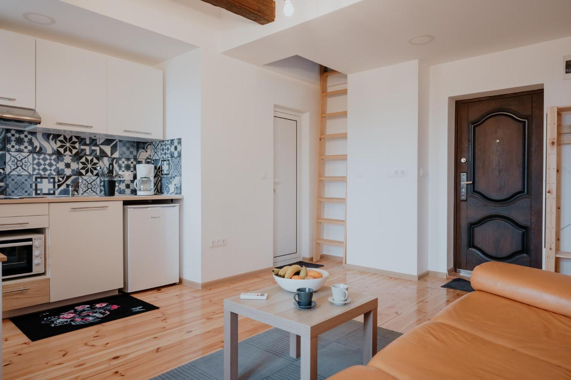 Artiesta - 5 Apartments 소피아 외부 사진