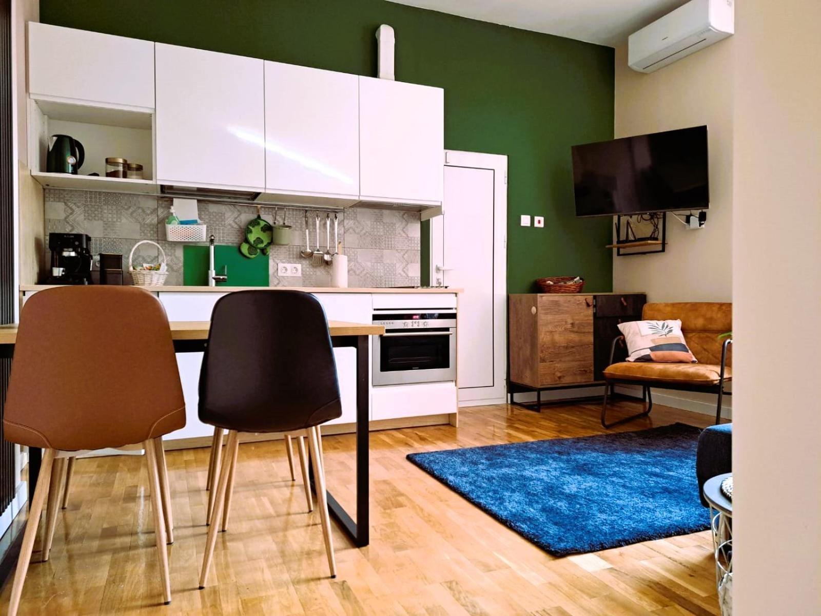 Artiesta - 5 Apartments 소피아 외부 사진