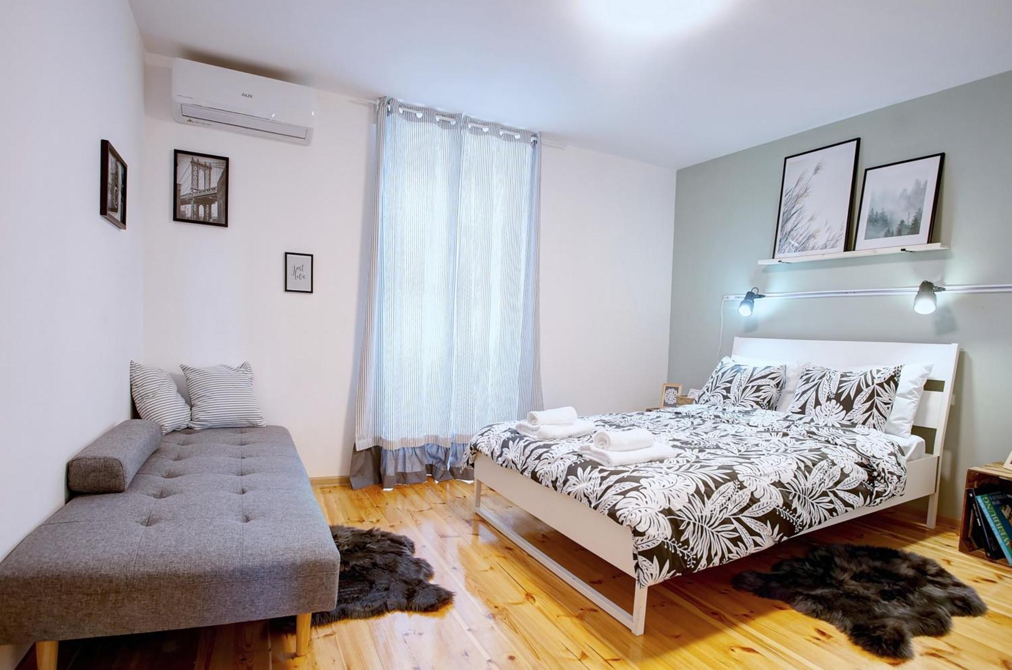 Artiesta - 5 Apartments 소피아 외부 사진