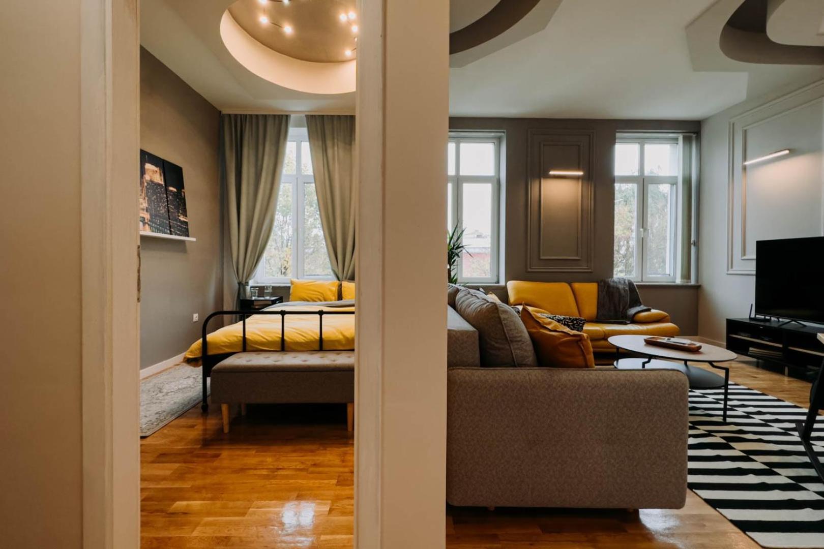 Artiesta - 5 Apartments 소피아 외부 사진